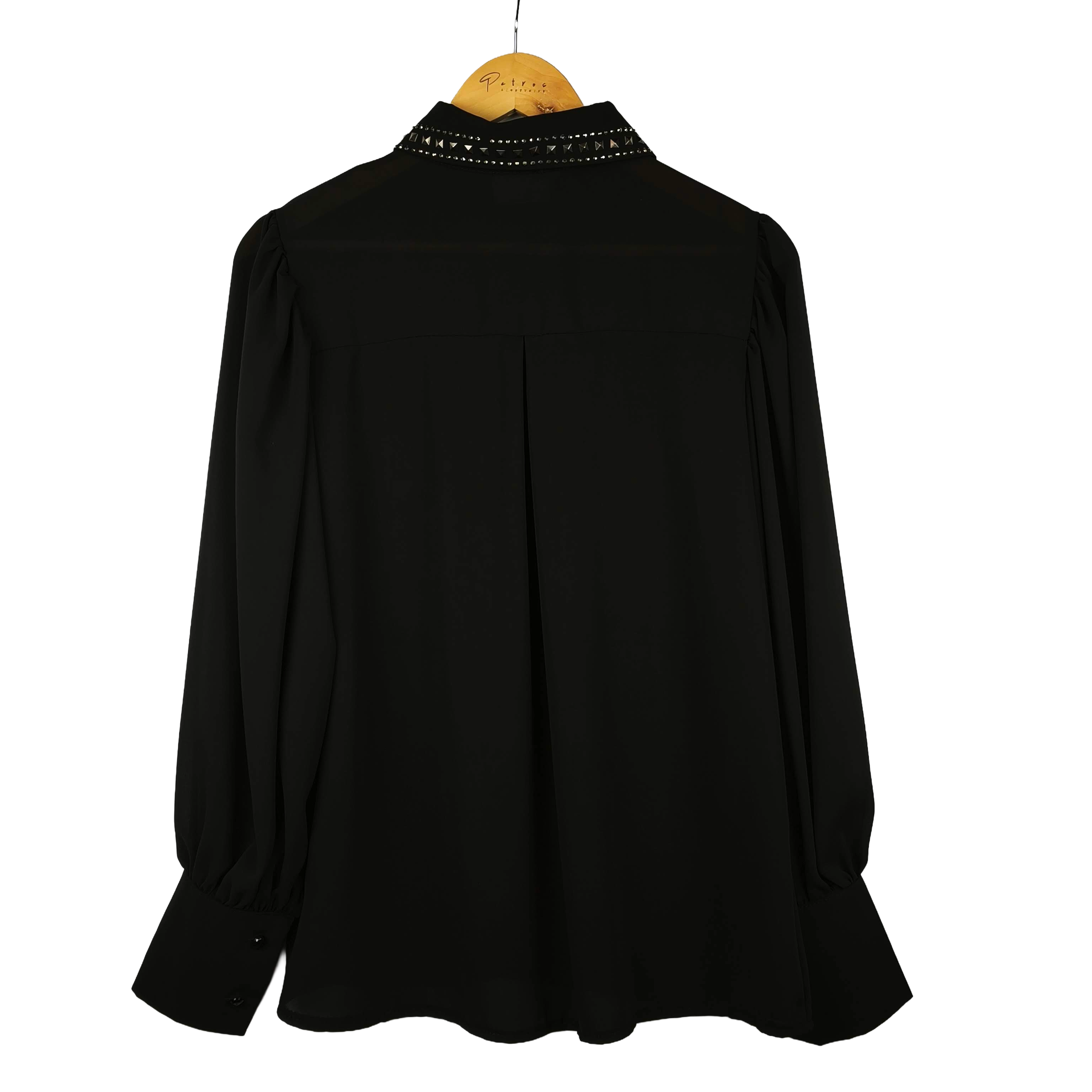 Camicia Donna in Georgette Nero con Borchie sul Colletto